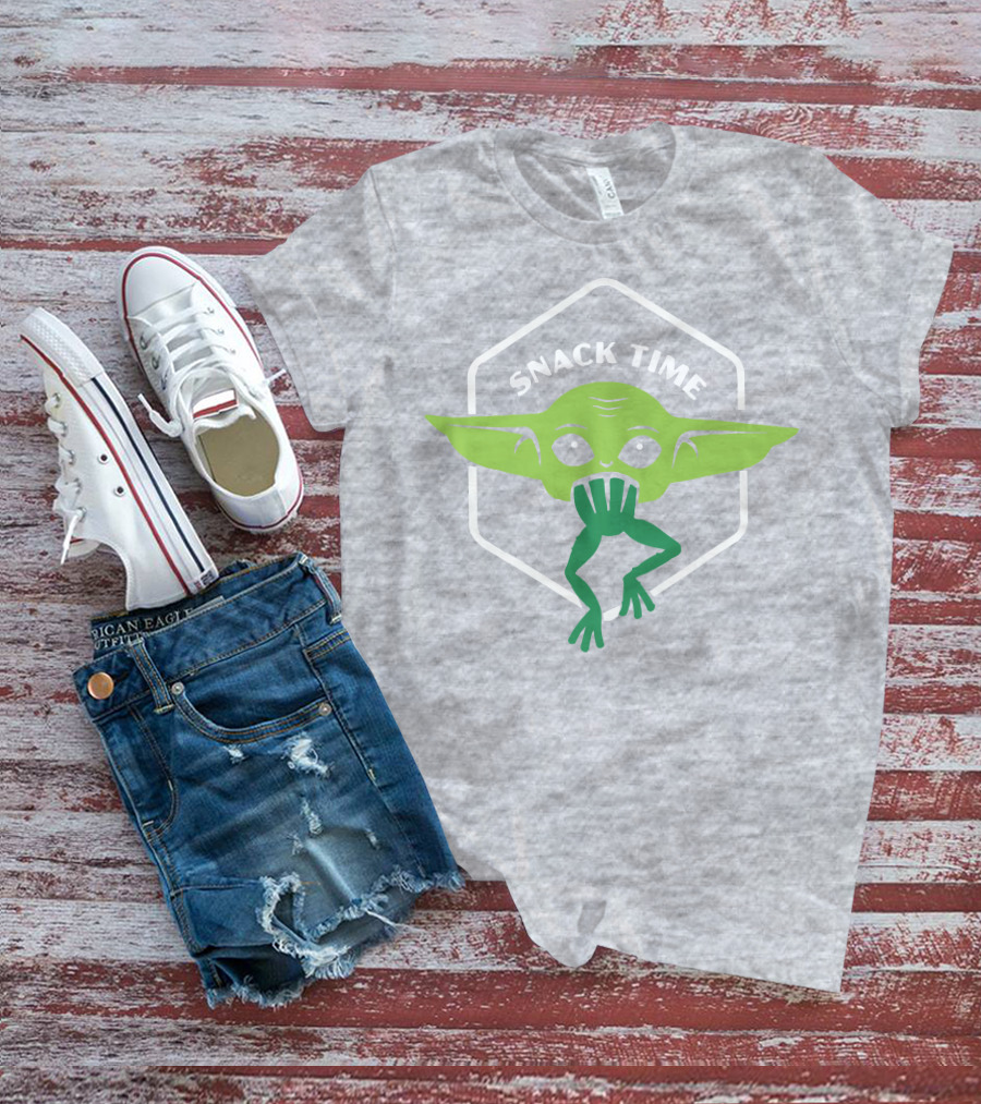 Snack Time The Mandalorian Baby Yoda Eating Frog T-Shirt
