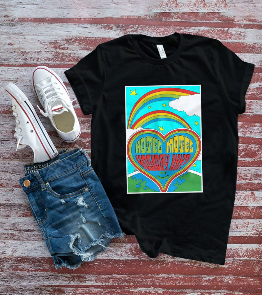 Sarahbaska Hotel Motel Holiday 1973 Rainbow Earth Heart T-Shirt