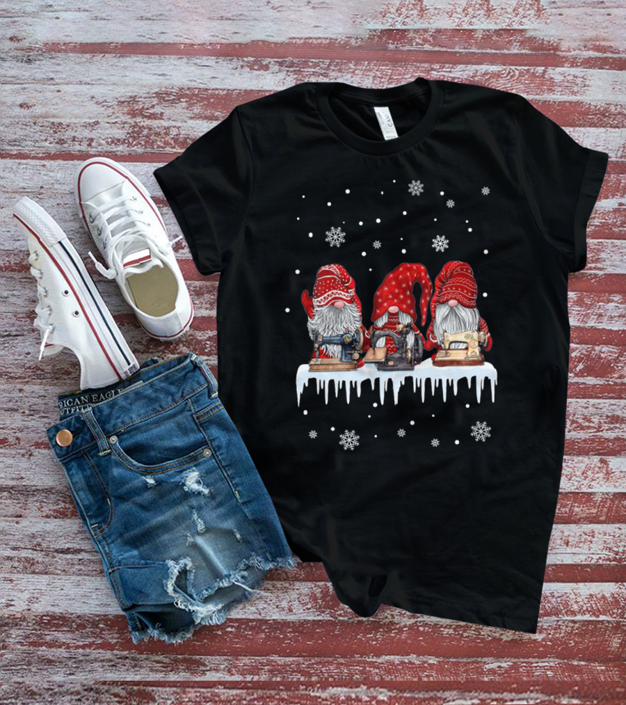 Christmas Gnome Red Sewing Machine Snowflakes T-Shirt