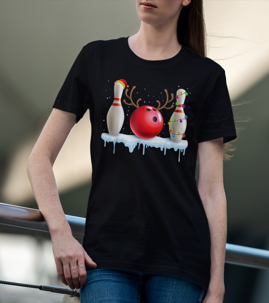 Christmas Santa Hat Reindeer Bowling Ball And Xmas Lights Bowling Pins Lover T-Shirt