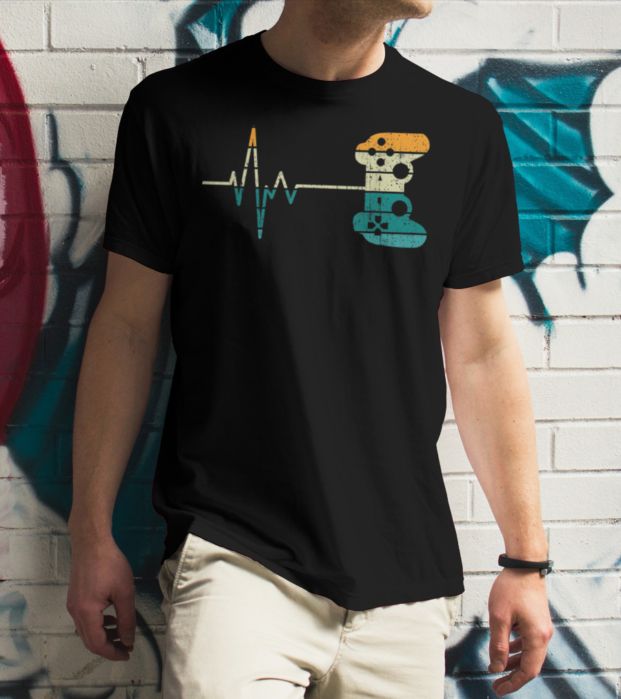 Vintage Gamer Heartbeat Video Game Lover Controller T-Shirt