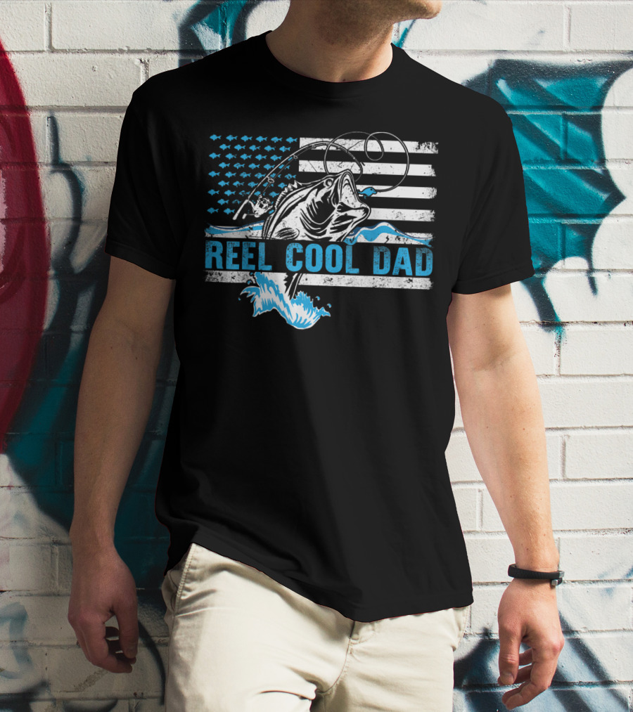 Reel Cool Dad Bass Fishing American Flag T-Shirt