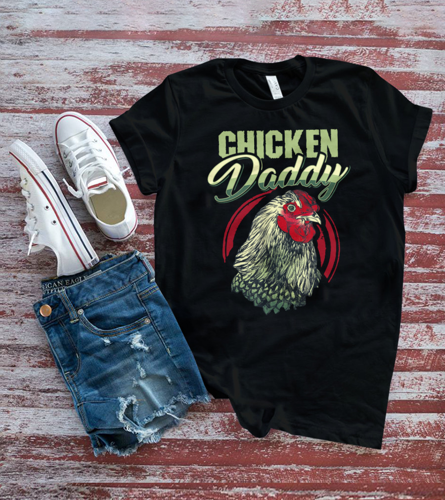 CHICKEN DADDY Rooster Graphic With Red And Green Details T-Shirt