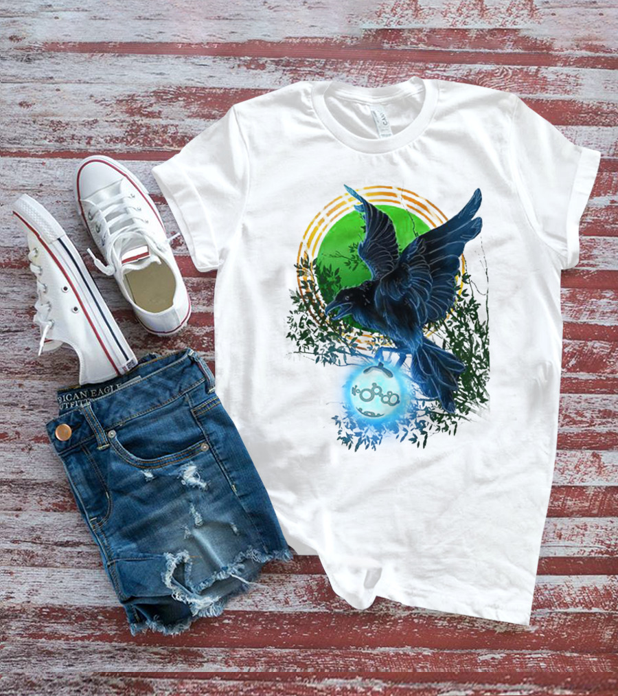 Pointcrow Raven Orb Enigma With Rings And Foliage T-Shirt
