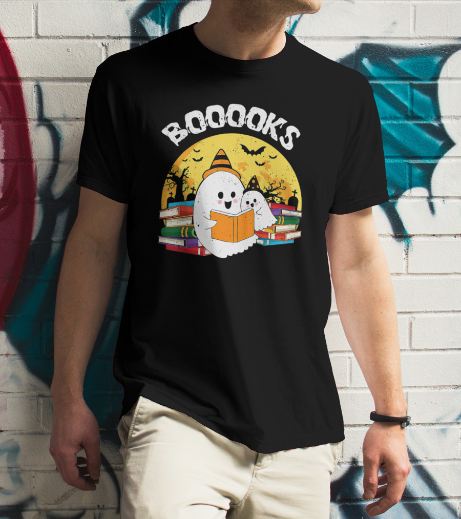 BOOOOKS Ghost With Witch Hat Reading Stacked Books Halloween Moon Bats T-Shirt