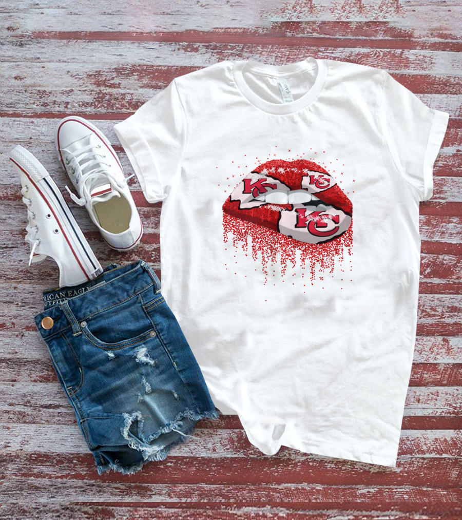Kansas City Chiefs Red Glitter Lips T-Shirt