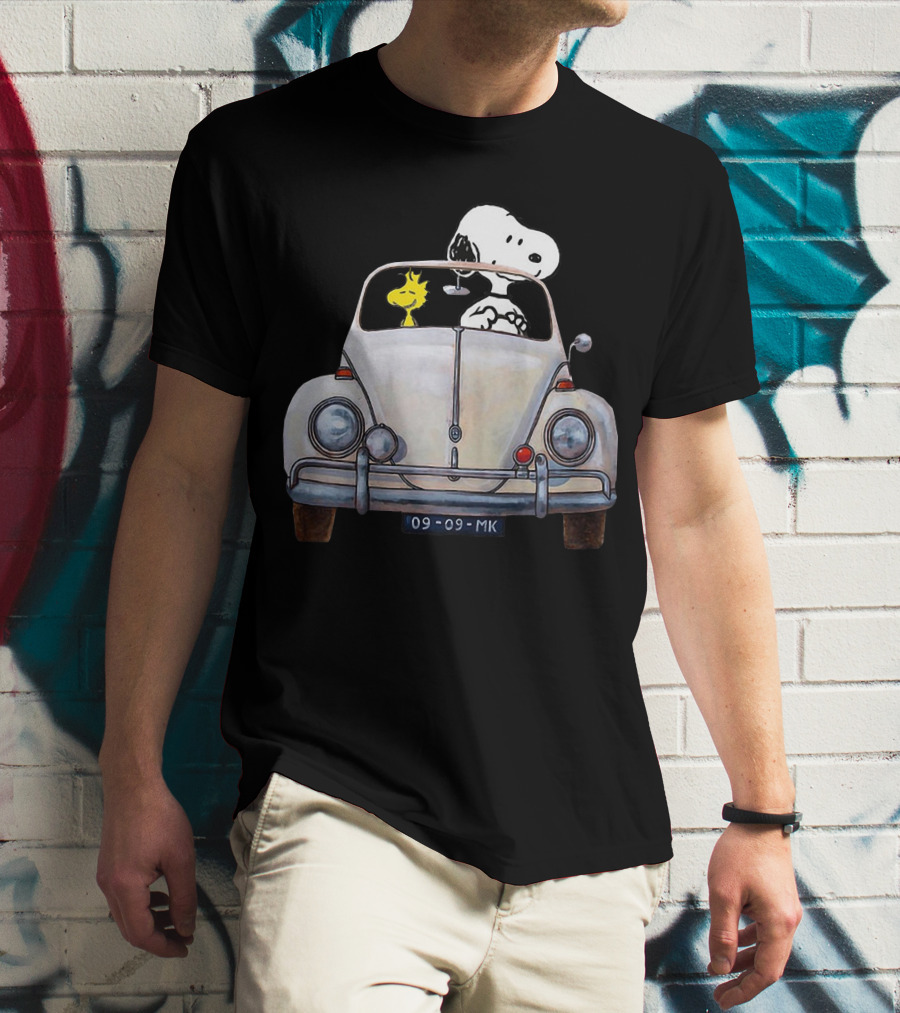 Snoopy And Woodstock Riding In Classic Volkswagen Beetle Car T-Shirt