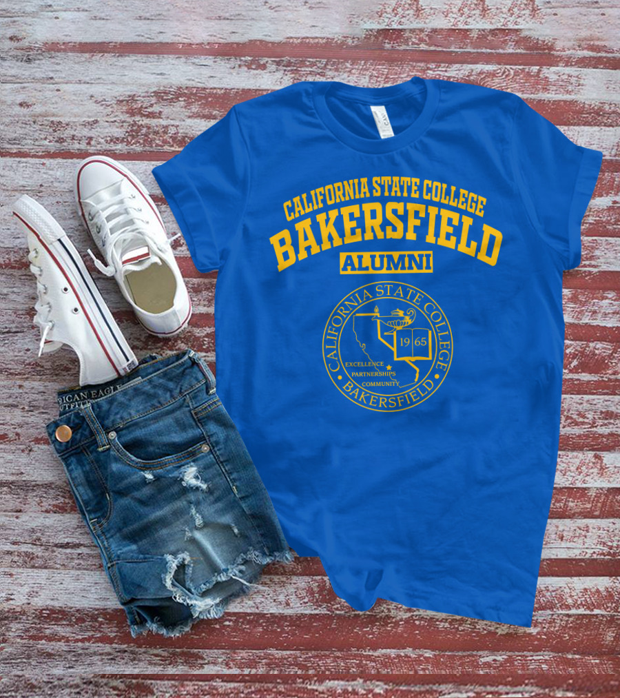 California State College Bakersfield Alumni 1965 Excellence Partnerships Community Seal T-Shirt