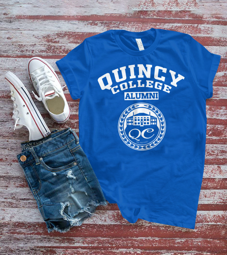 Quincy College Alumni QC MCMLVIII Crest T-Shirt