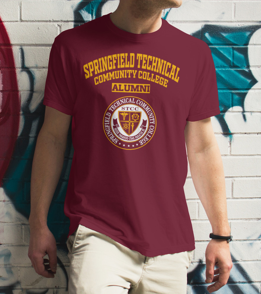 Springfield Technical Community College Alumni STCC Honor Mandao Cras Parturus T-Shirt