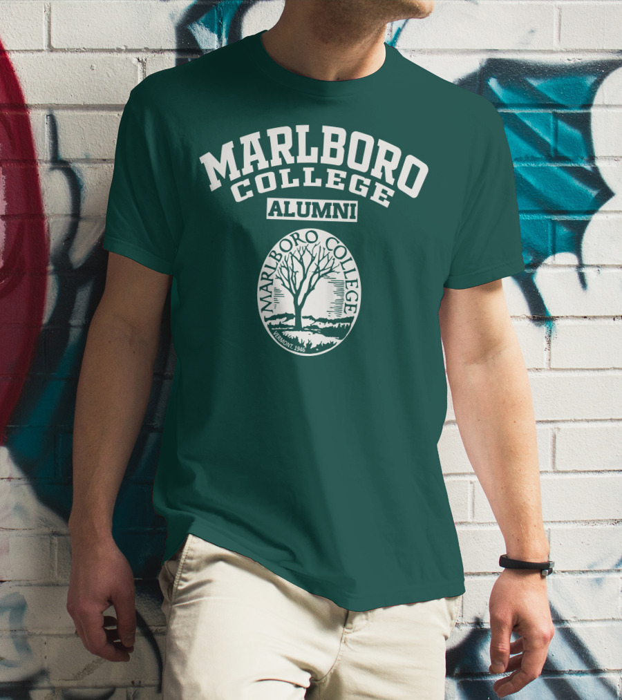 MARLBORO COLLEGE ALUMNI VERMONT 1946 T-Shirt