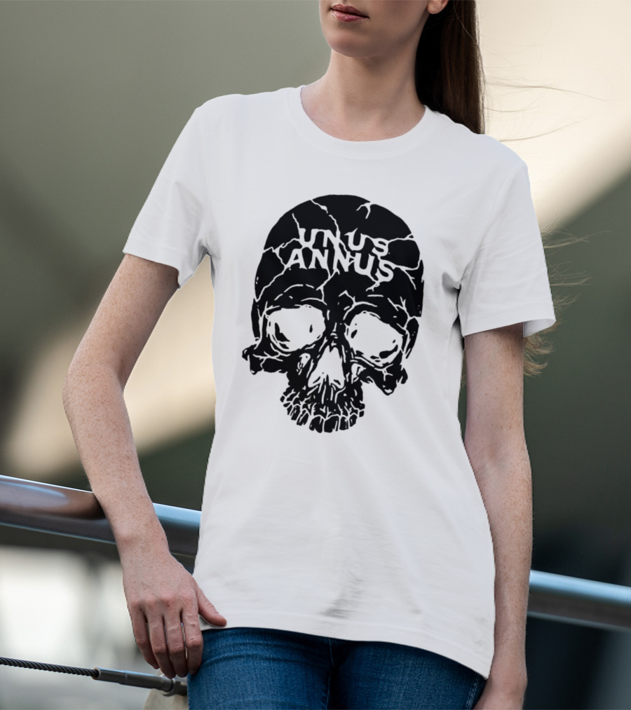 Unus Annus Skull Black Crack T-Shirt
