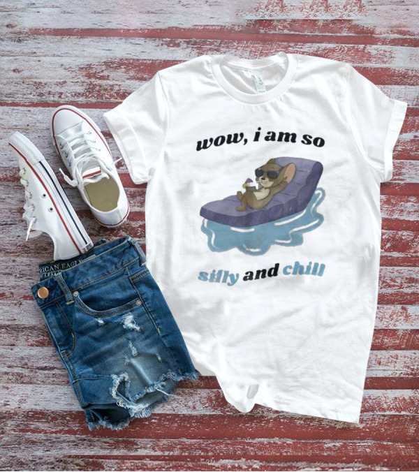Wow I Am So Silly And Chill Relaxing Sunglasses Pool Float Mouse T-Shirt
