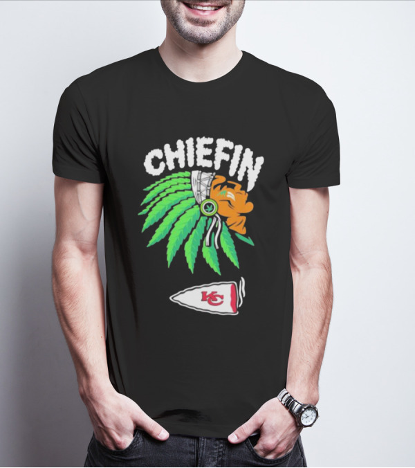 Kansas City Chiefs Chiefin Native Headdress Football T-Shirt