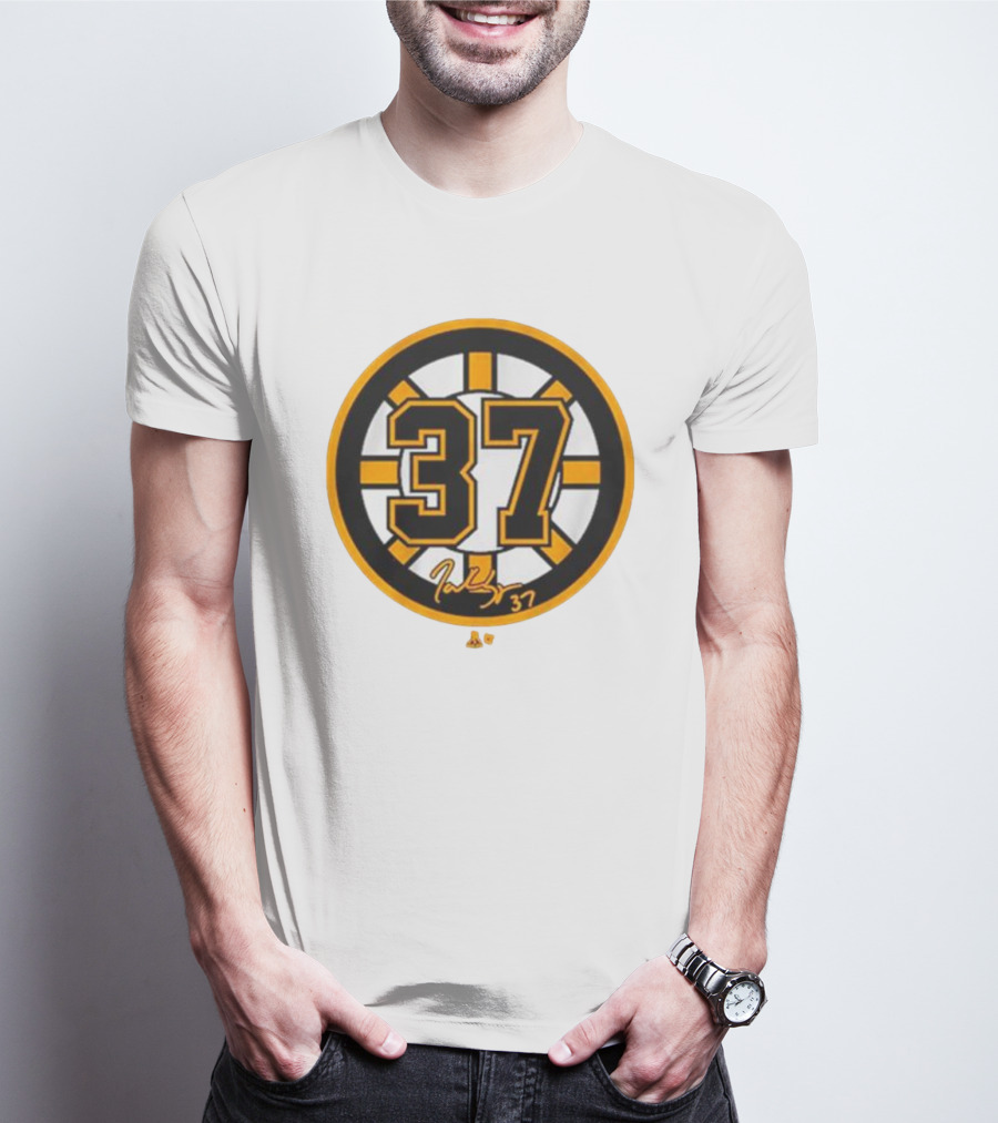 Boston Bruins Patrice Bergeron #37 Black Signature Logo Circle T-Shirt