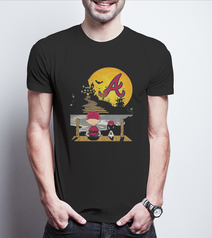 Snoopy Charlie Brown Atlanta Braves Halloween Under Moon T-Shirt