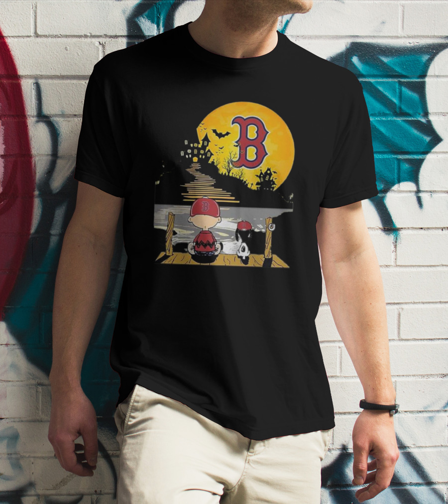 Snoopy And Charlie Brown Boston Red Sox Halloween Moon Scene T-Shirt