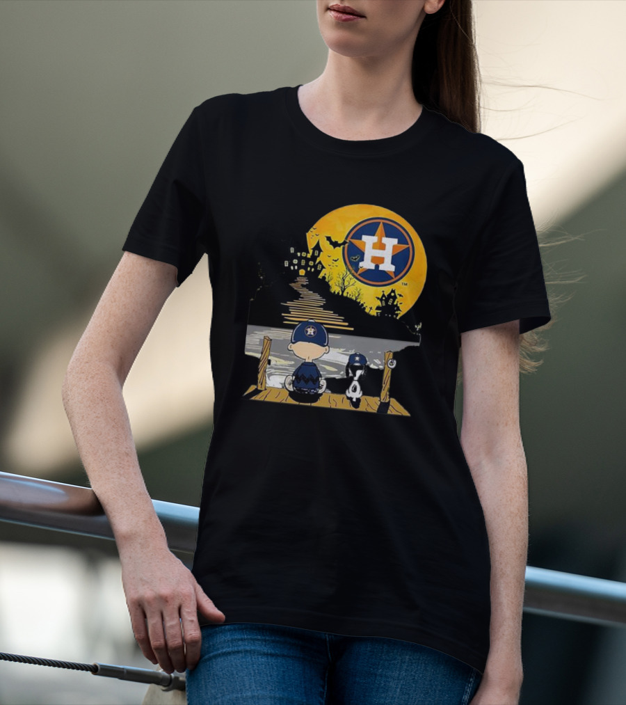 Snoopy Charlie Brown Houston Astros Halloween Moon Scene T-Shirt