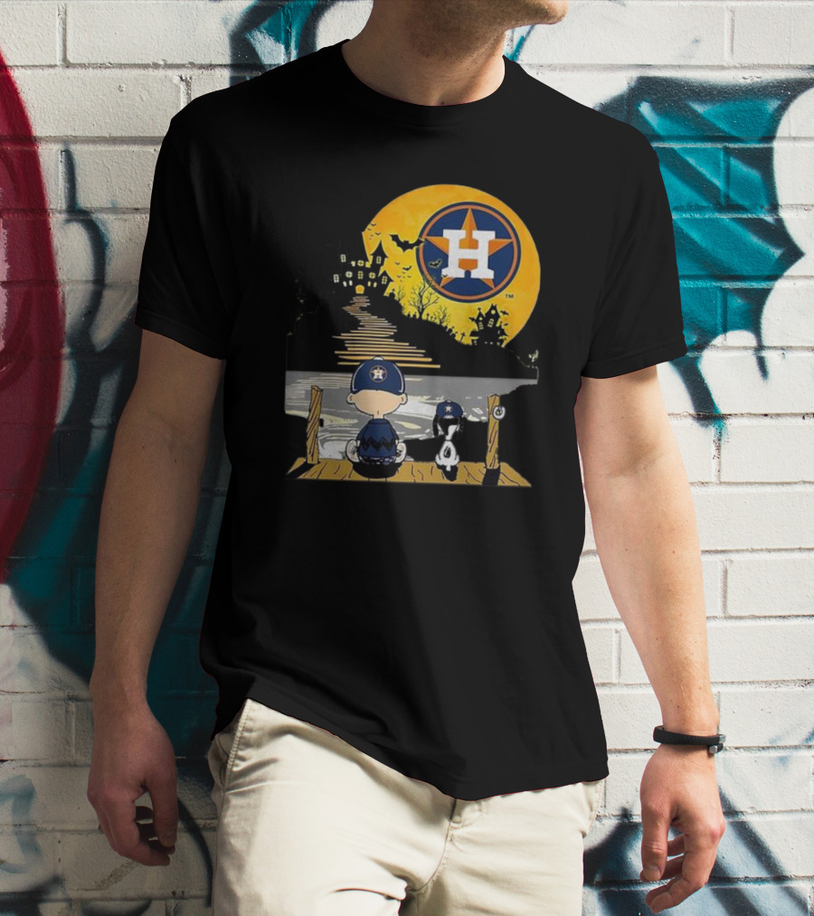 Snoopy Charlie Brown Houston Astros Halloween Moon Scene T-Shirt
