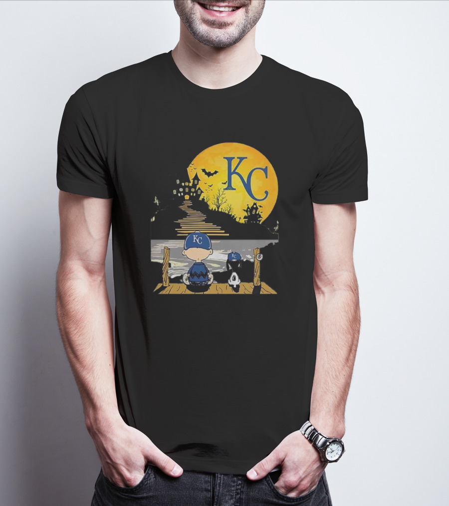 Snoopy Charlie Brown Halloween Kansas City Royals Moon Scene T-Shirt