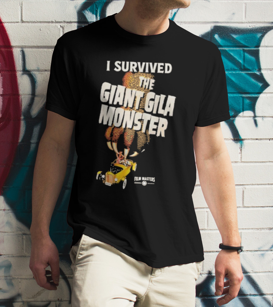 I Survived The Giant Gila Monster Film Masters Vintage Car Scene T-Shirt
