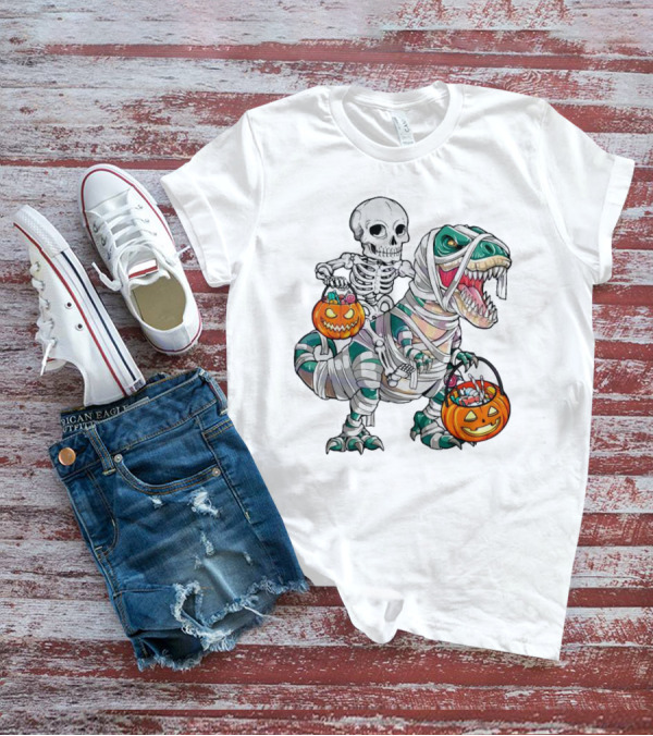 Spooky Saurus Rex Skeleton With Halloween Pumpkin Duo T-Shirt