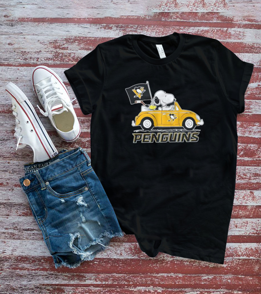 Peanuts Snoopy Woodstock Pittsburgh Penguins Driving Car Flag T-Shirt