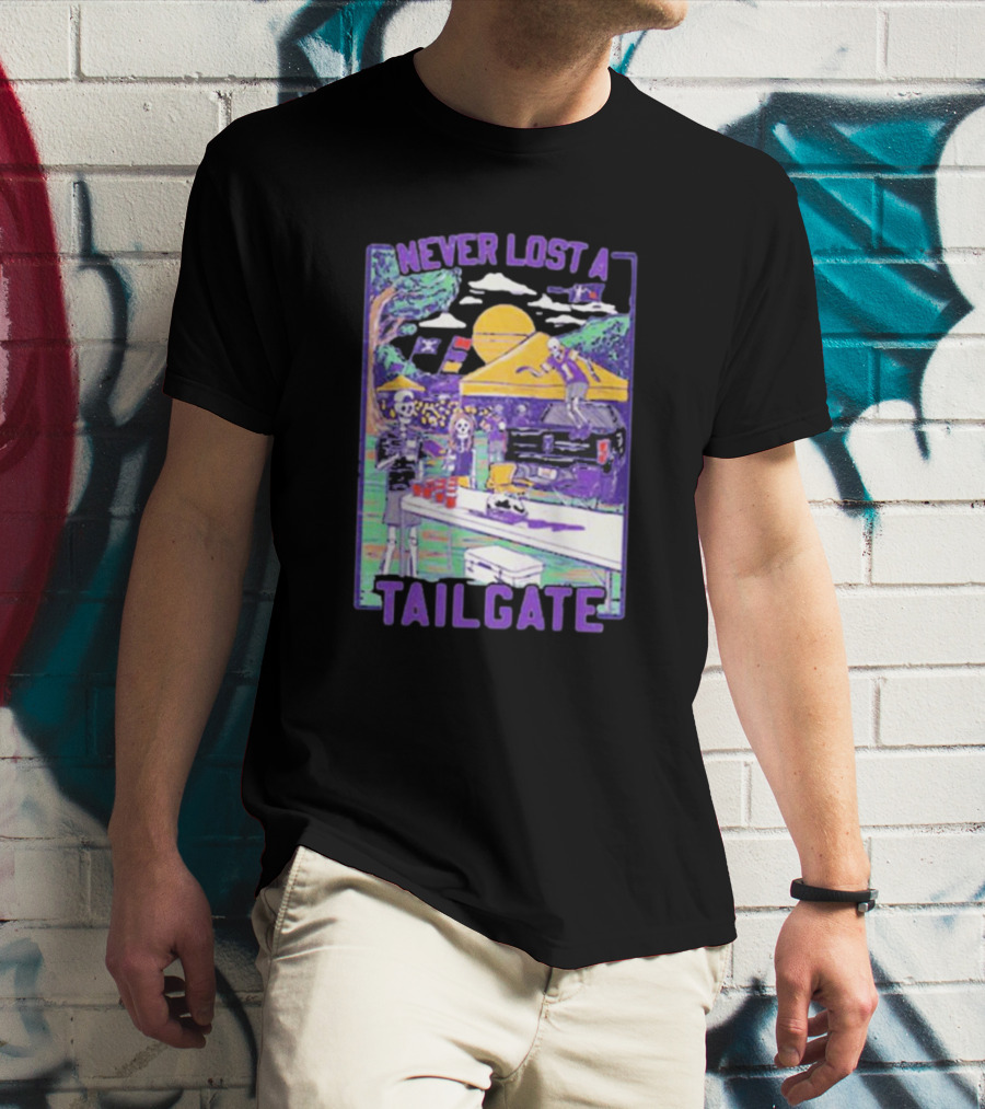 Never Lost A Tailgate Vintage Skeletons Under Yellow Tent With Sunset And Flags T-Shirt