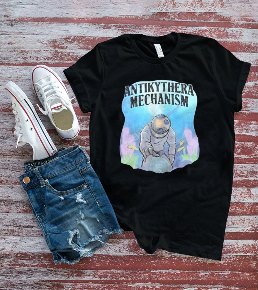 Antikythera Mechanism Diver Exploring Underwater Mystery T-Shirt