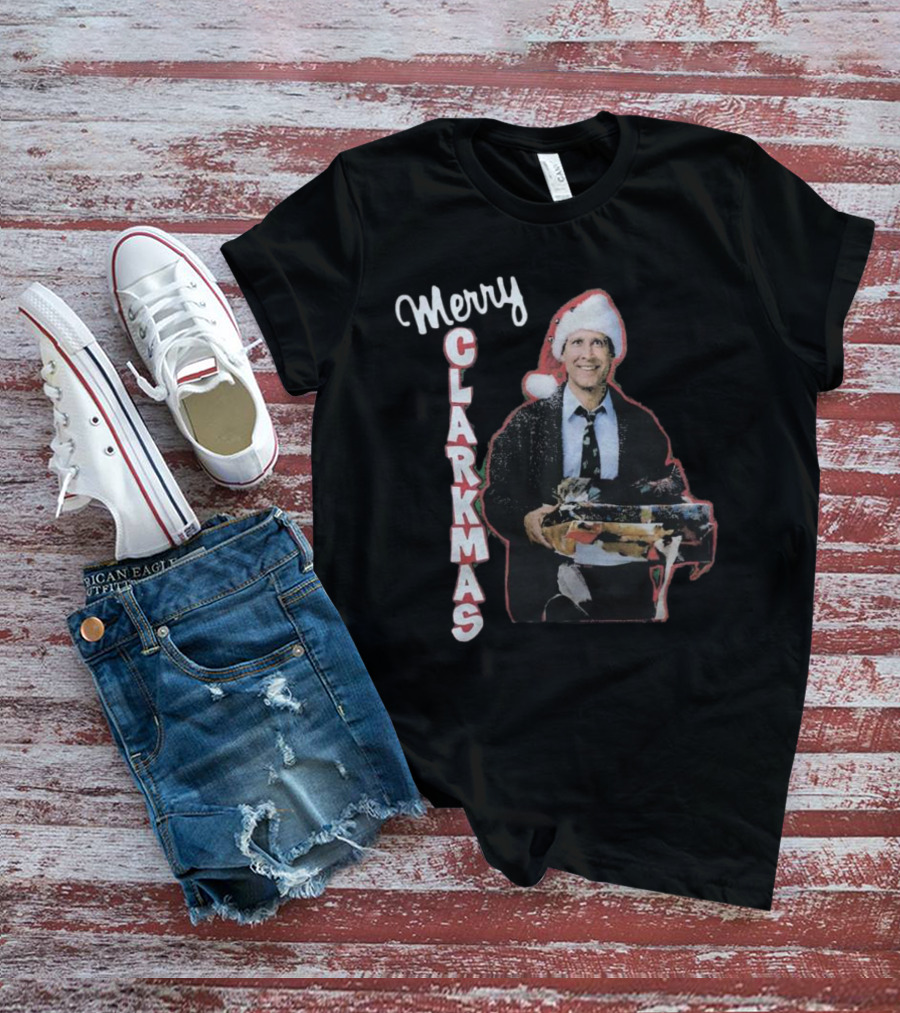 Merry Clarkmas Christmas Vacation Santa Hat Holding Gifts T-Shirt