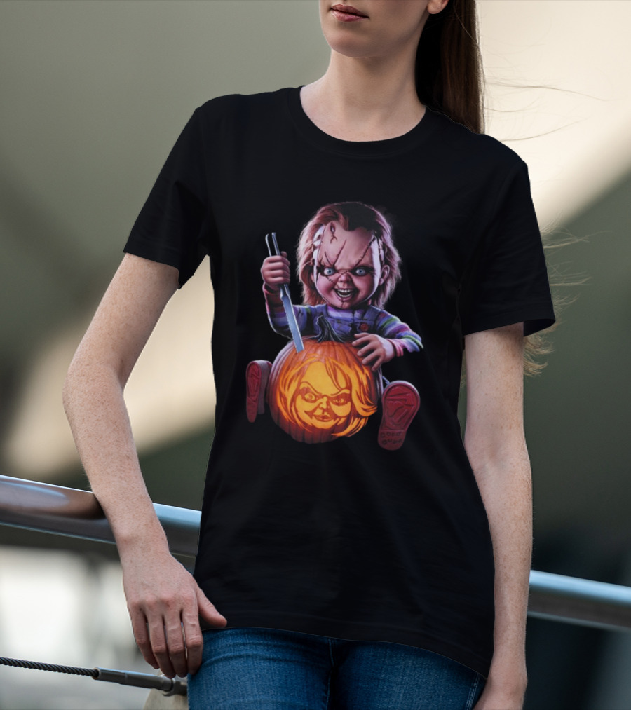 Chucky Creepy Carver Halloween Pumpkin Knife T-Shirt
