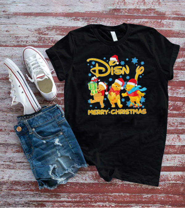 Disney Winnie-the-Pooh Santa Merry Christmas T-Shirt