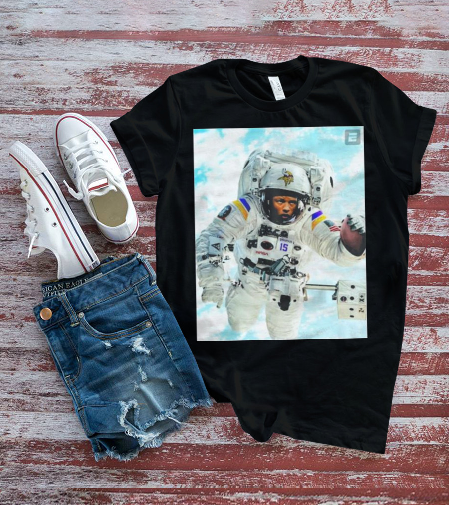 The Passtronaut Vikings Football Astronaut Wins Second Straight Game T-Shirt