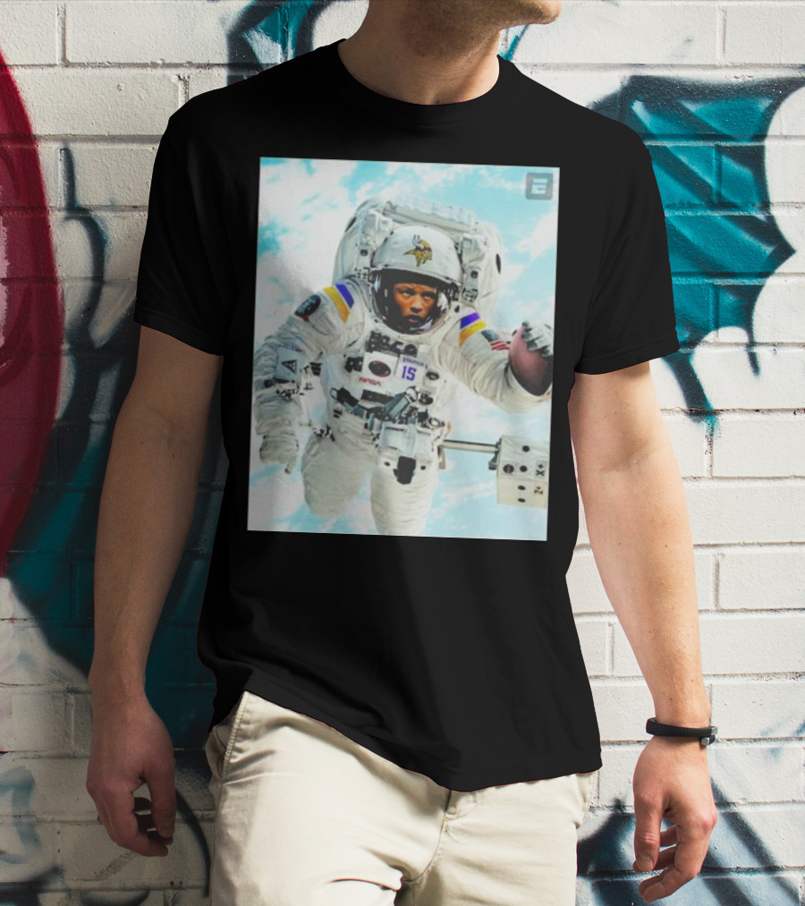 The Passtronaut Vikings Football Astronaut Wins Second Straight Game T-Shirt