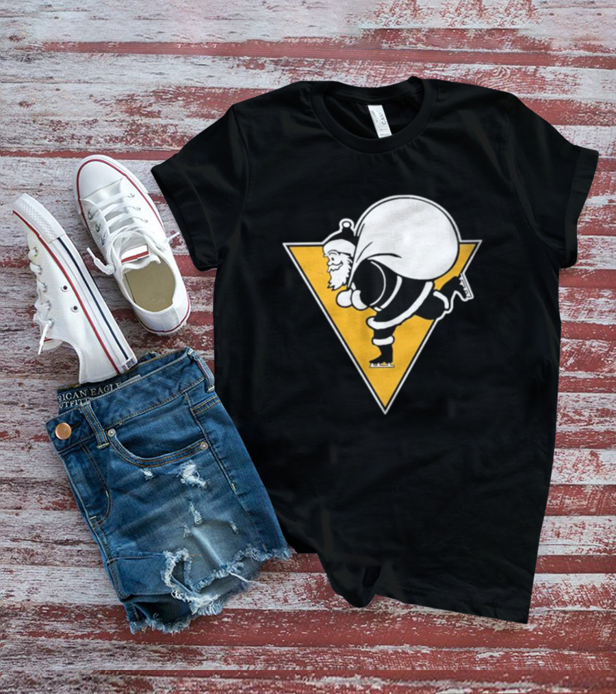 Pittsburgh Penguins Santa Skates Christmas Hockey T-Shirt