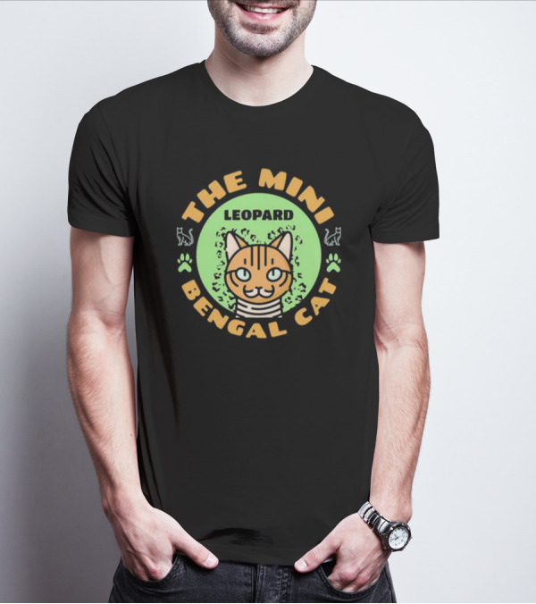THE MINI LEOPARD BENGAL CAT PAWS AND WHISKERS ICONS T-Shirt