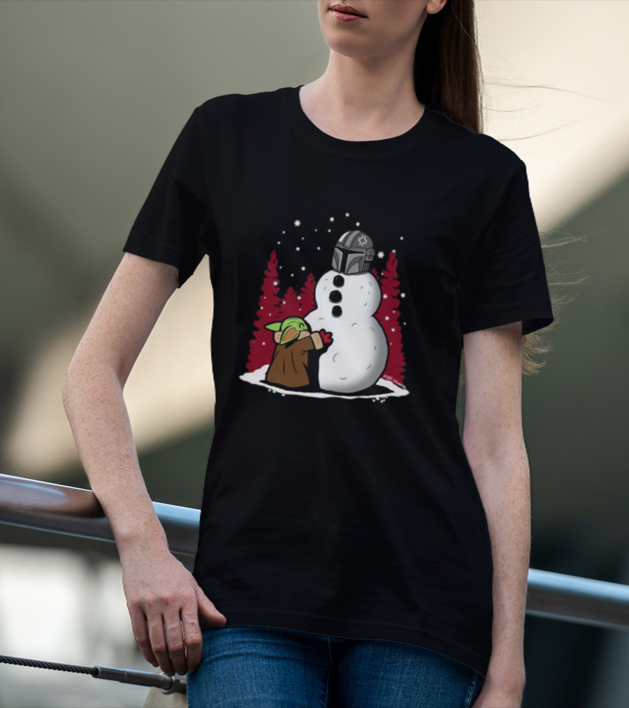 The Best Snowman In The Parsec Yoda Hugs Snowman Mandalorian Helmet Snow Star Wars T-Shirt