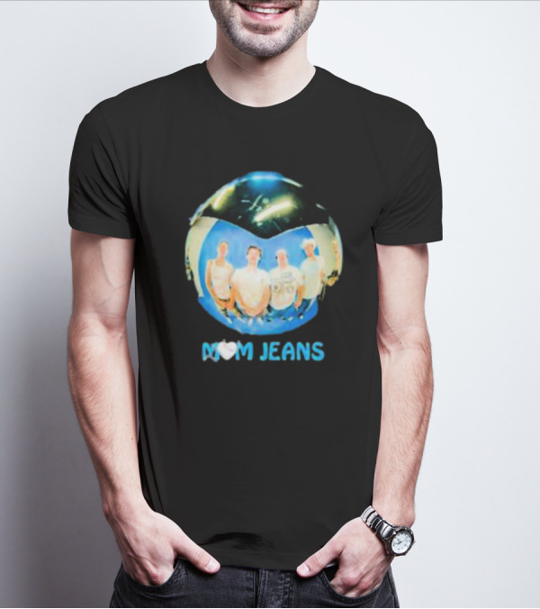 Mom Jeans Band Fisheye Group Photo Orb T-Shirt