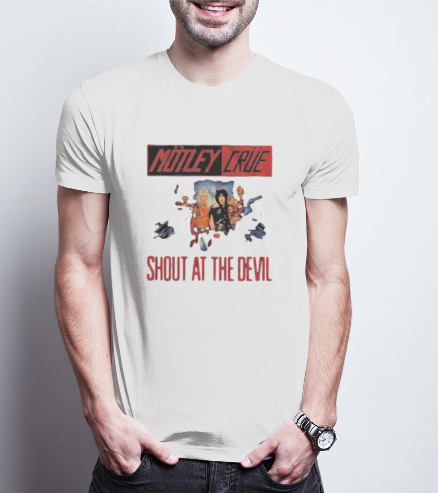 Mötley Crüe Shout At The Devil Classic Album Cover T-Shirt