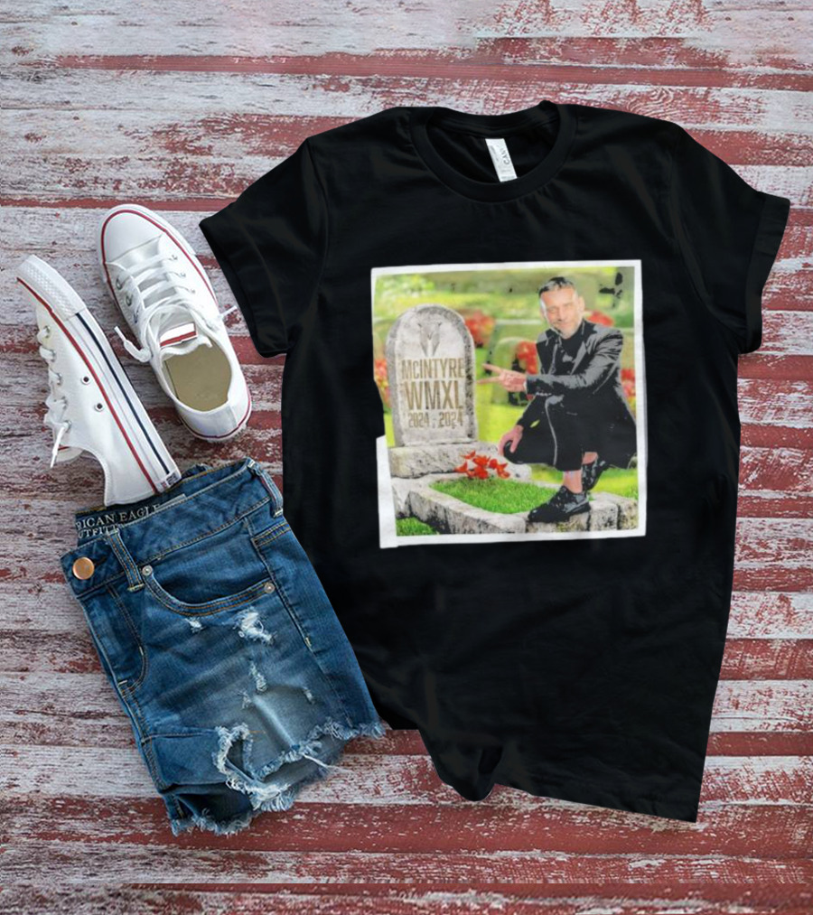 CM Punk Pointing At McIntyre WMXL Tombstone T-Shirt
