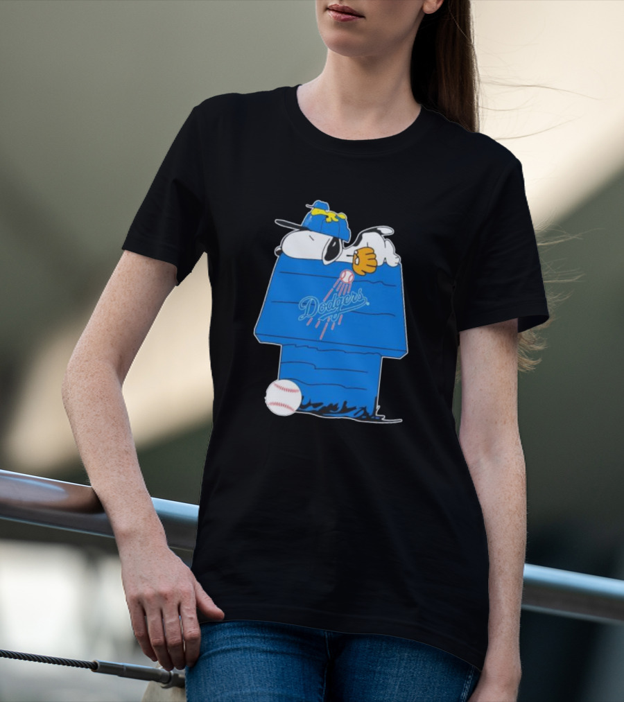 Snoopy And Woodstock Sleeping On Los Angeles Dodgers Doghouse With Baseball T-Shirt