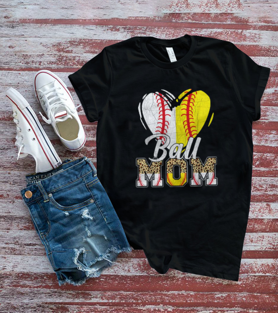 Ball Mom Heart Leopard Baseball Softball Vintage Women T-Shirt