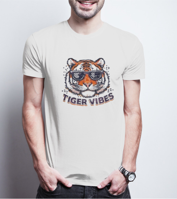 Tiger Vibes Sunglasses Cool Tiger Face T-Shirt