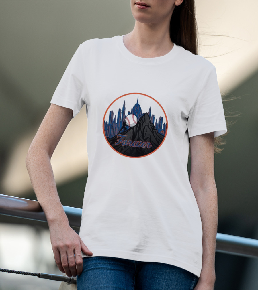 New York Met Fan Forever Skyline Baseball Statue T-Shirt