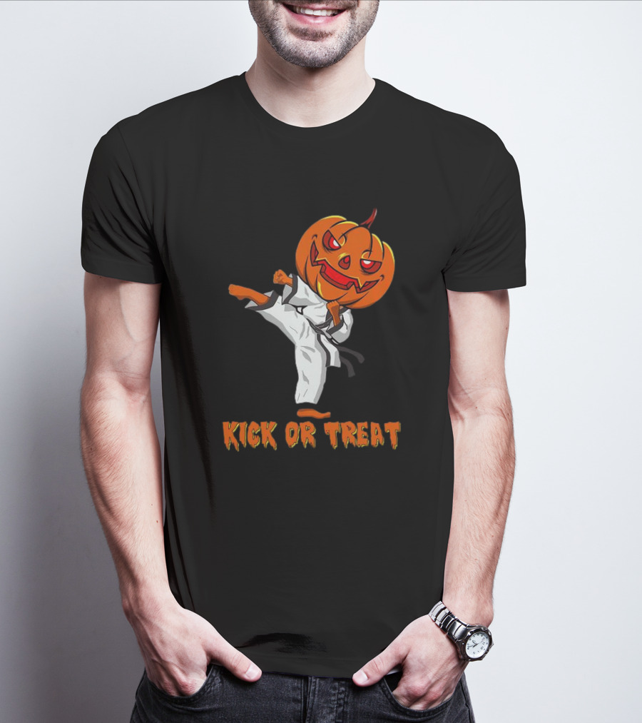 Kick Or Treat Taekwondo Pumpkin Halloween T-Shirt