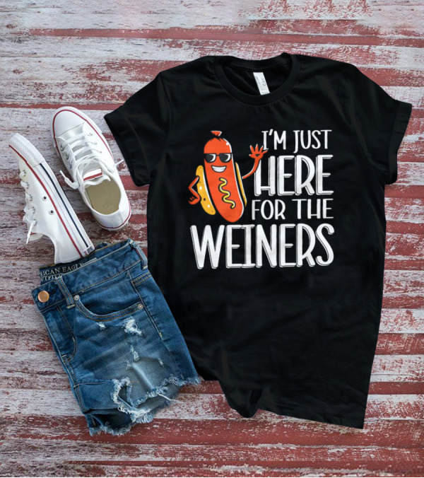 I'm Just Here For The Wieners Sausage Wearing Sunglasses T-Shirt