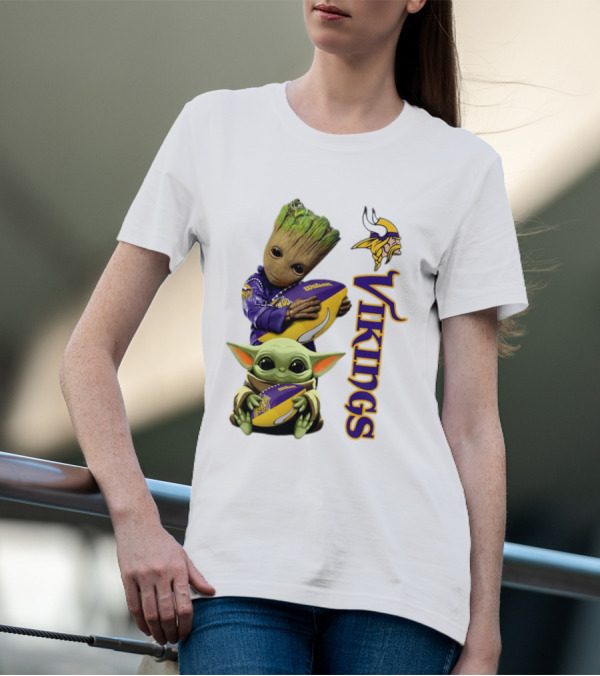 Baby Groot And Yoda Hugging Minnesota Vikings Football T-Shirt