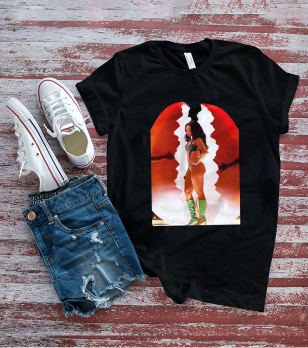Tina Snow Iconic Empowerment Visual T-Shirt