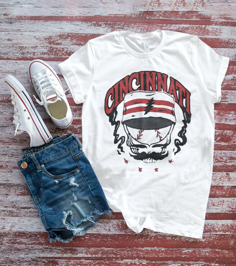 Cincinnati Reds Grateful Dead Skull Collaboration T-Shirt