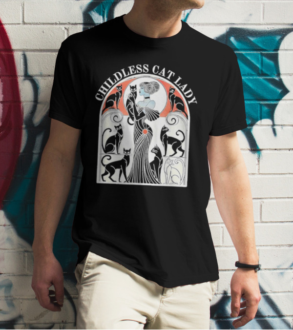CHILDLESS CAT LADY Deco Style With Elegant Cats And Lady T-Shirt